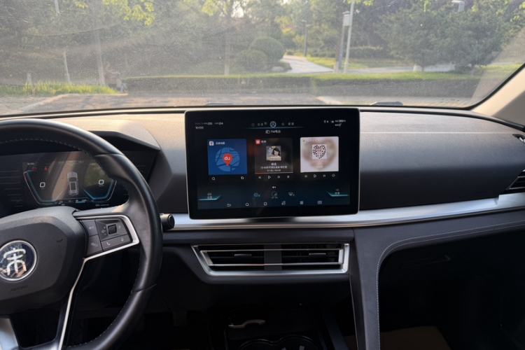 Used BYD Song Pro New Energy 2019 DM 1.5T Four-Wheel Drive Performance Edition Flagship Model Audio And AC Panel