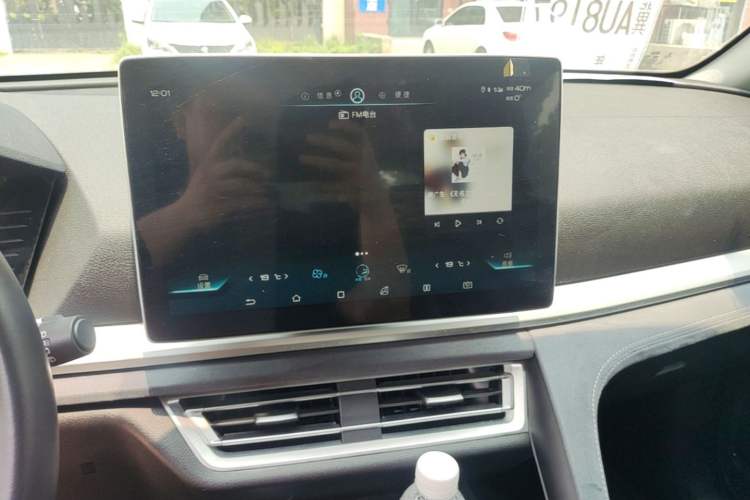 Used BYD Song Pro New Energy 2019 DM 1.5T Four-Wheel Drive Performance Edition Deluxe Model Audio And AC Panel