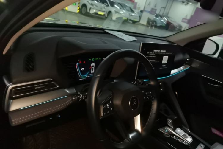 Used BYD Song Pro New Energy 2019 EV High-Power Long-Range Flagship Model Center Console