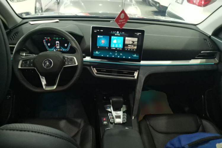 Used BYD Song Pro New Energy 2019 DM 1.5T Four-Wheel Drive Performance Edition Flagship Model Center Console