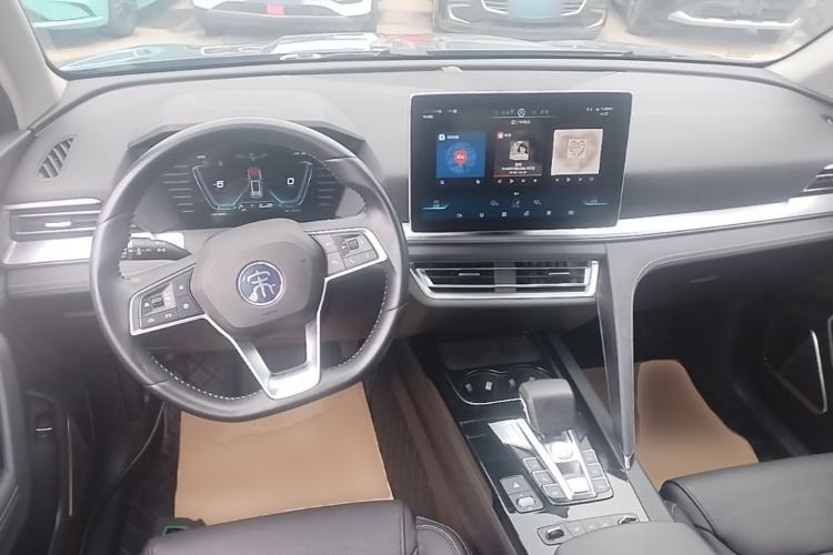 Used BYD Song Pro New Energy 2019 DM 1.5T Four-Wheel Drive Performance Edition Flagship Model Center Console