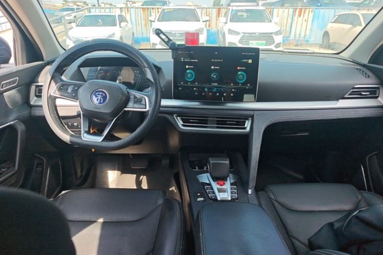 Used BYD Song Pro New Energy 2019 DM 1.5T Four-Wheel Drive Performance Edition Flagship Model Center Console