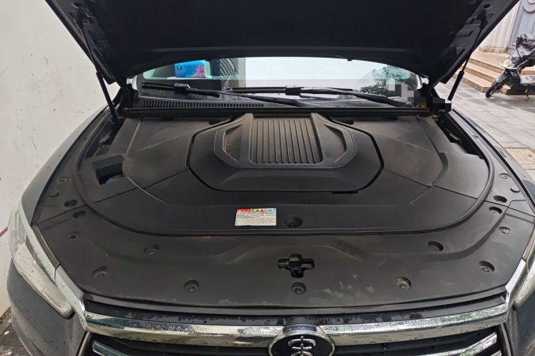 Used BYD Song Pro New Energy 2019 DM 1.5T Four-Wheel Drive Performance Edition Deluxe Model Engine Bay