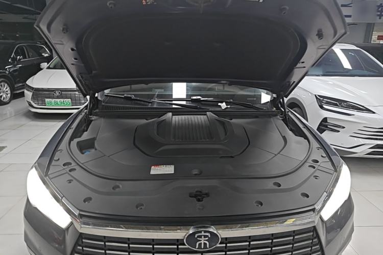 Used BYD Song Pro New Energy 2019 EV High-Power Deluxe Model Engine Bay