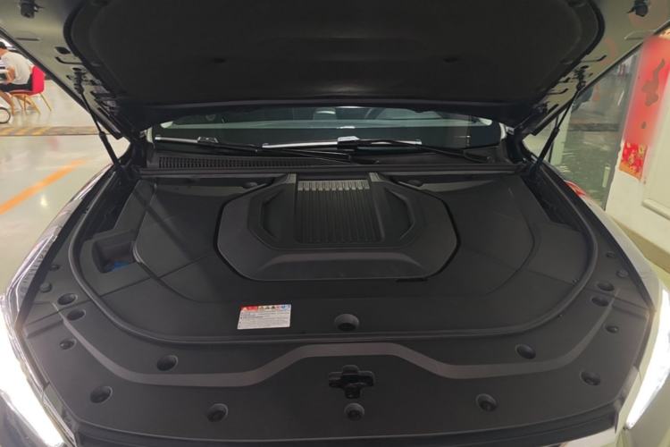 Used BYD Song Pro New Energy 2019 DM 1.5T Four-Wheel Drive Performance Edition Deluxe Model Engine Bay