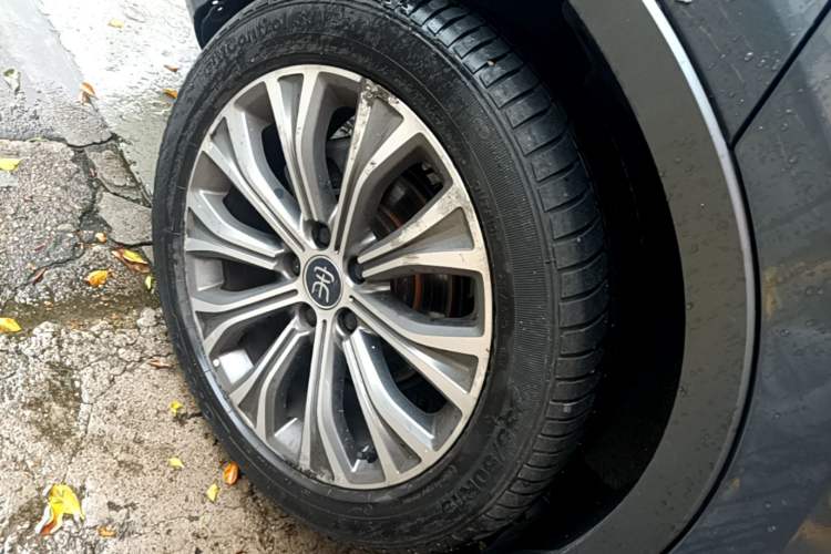 Used BYD Song Pro New Energy 2019 DM 1.5T Four-Wheel Drive Performance Edition Flagship Model Exterior 2