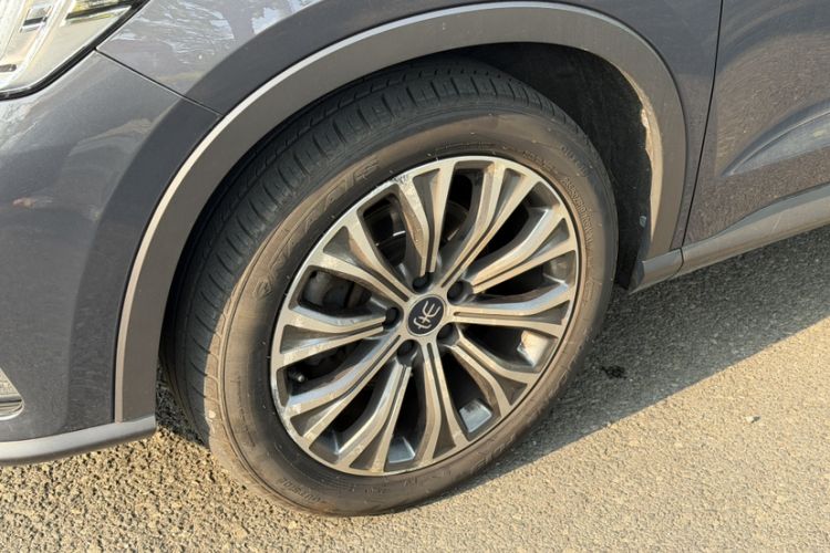 Used BYD Song Pro New Energy 2019 DM 1.5T Four-Wheel Drive Performance Edition Flagship Model Exterior 3