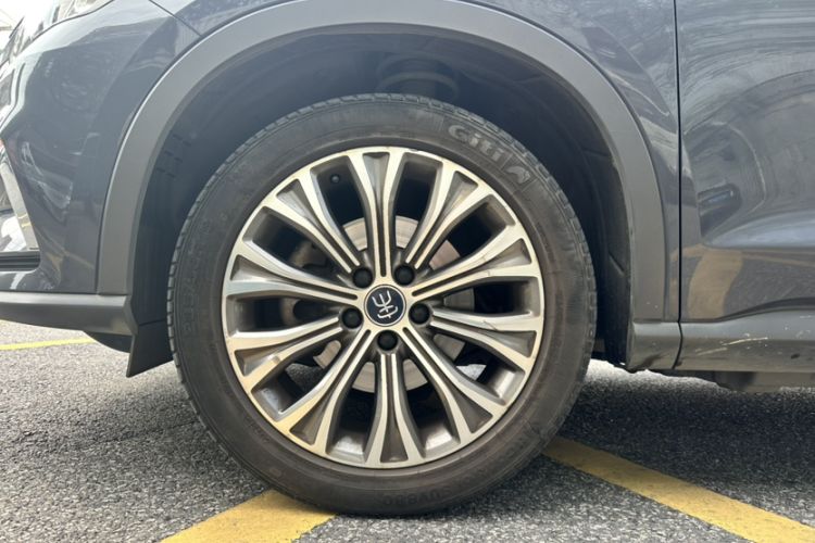 Used BYD Song Pro New Energy 2019 DM 1.5T Four-Wheel Drive Performance Edition Deluxe Model Exterior 4