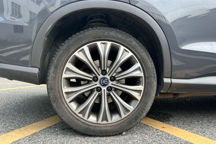 Used BYD Song Pro New Energy 2019 DM 1.5T Four-Wheel Drive Performance Edition Deluxe Model Exterior 5