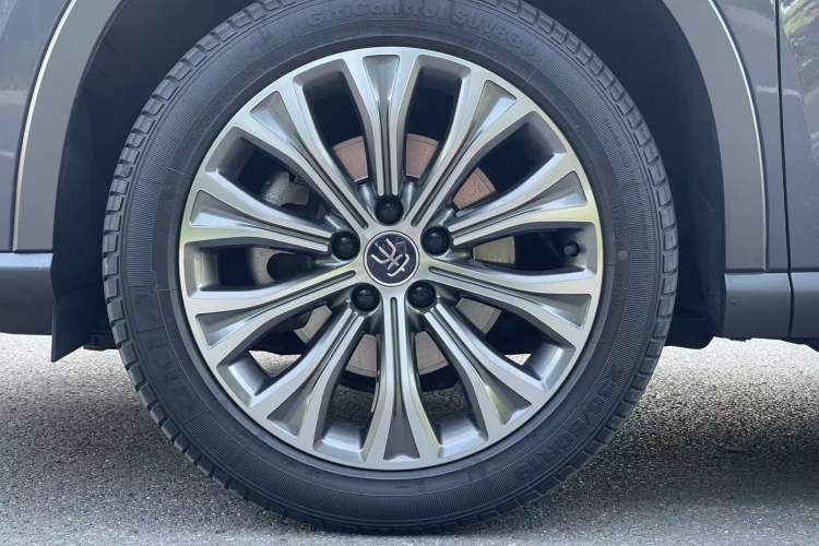 Used BYD Song Pro New Energy 2019 DM 1.5T Four-Wheel Drive Performance Edition Deluxe Model Exterior 6