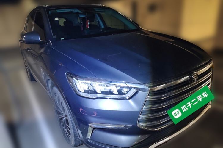 Used BYD Song Pro New Energy 2019 DM 1.5T Four-Wheel Drive Performance Edition Deluxe Model Front Right 45 Deg