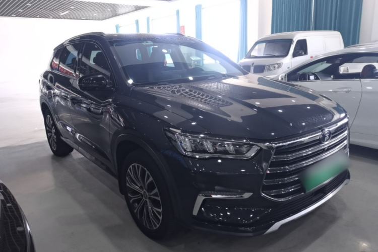 Used BYD Song Pro New Energy 2019 DM 1.5T Four-Wheel Drive Performance Edition Flagship Model Front Right 45 Deg