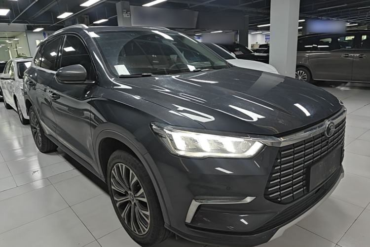 Used BYD Song Pro New Energy 2019 EV High-Power Deluxe Model Front Right 45 Deg