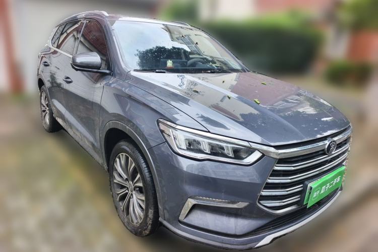 Used BYD Song Pro New Energy 2019 DM 1.5T Four-Wheel Drive Performance Edition Flagship Model Front Right 45 Deg