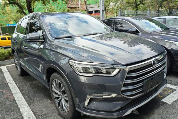 Used BYD Song Pro New Energy 2019 DM 1.5T Four-Wheel Drive Performance Edition Deluxe Model Front Right 45 Deg