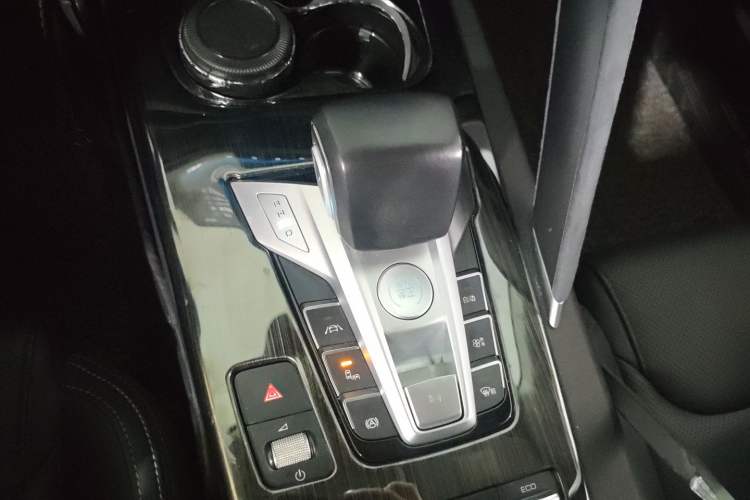 Used BYD Song Pro New Energy 2019 DM 1.5T Four-Wheel Drive Performance Edition Flagship Model Gear Lever