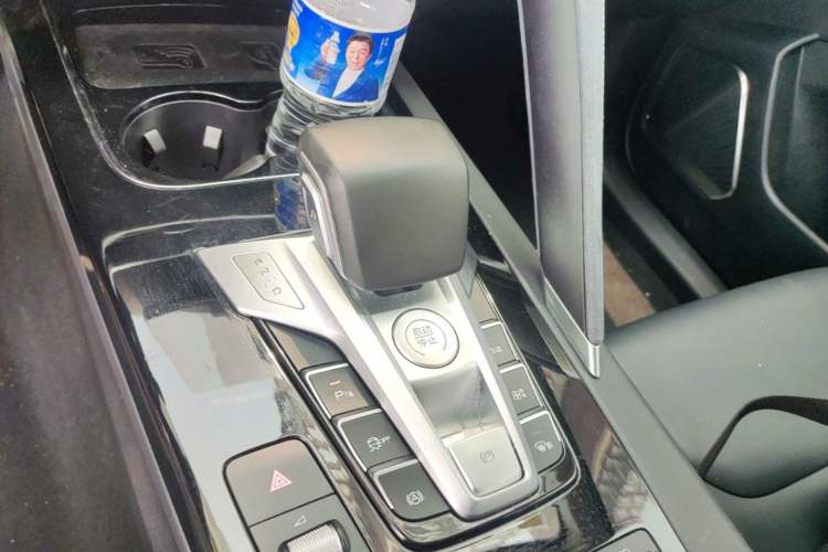 Used BYD Song Pro New Energy 2019 DM 1.5T Four-Wheel Drive Performance Edition Deluxe Model Gear Lever