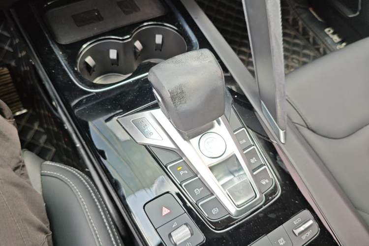 Used BYD Song Pro New Energy 2019 DM 1.5T Four-Wheel Drive Performance Edition Deluxe Model Gear Lever