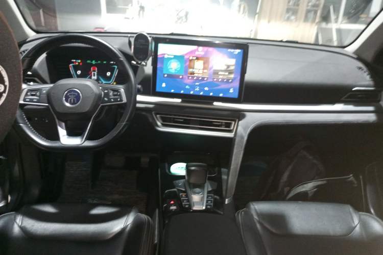 Used BYD Song Pro New Energy 2019 DM 1.5T Four-Wheel Drive Performance Edition Comfort Model Interior 2