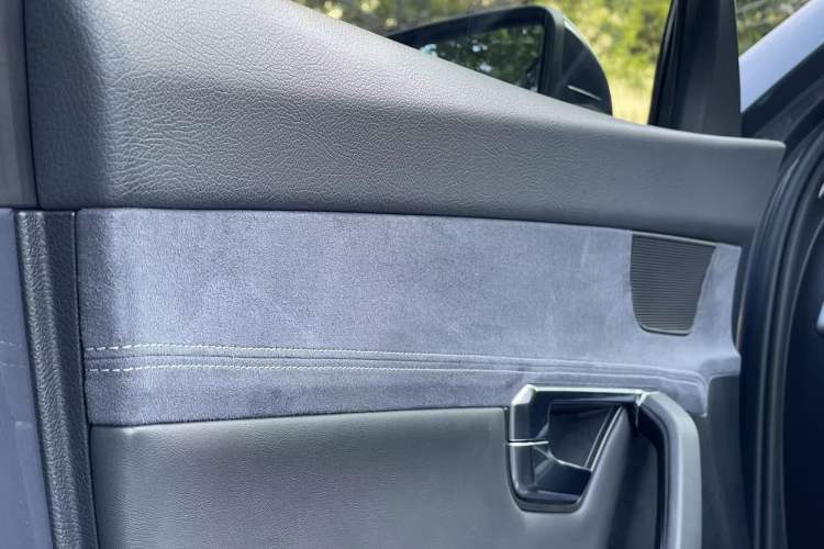 Used BYD Song Pro New Energy 2019 DM 1.5T Four-Wheel Drive Performance Edition Deluxe Model Interior 2