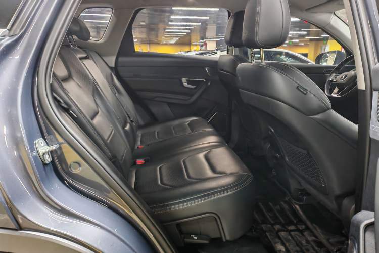 Used BYD Song Pro New Energy 2019 EV High-Power Long-Range Flagship Model Interior 3
