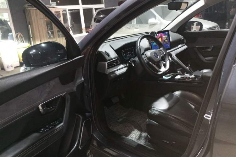 Used BYD Song Pro New Energy 2019 DM 1.5T Four-Wheel Drive Performance Edition Comfort Model Interior 3