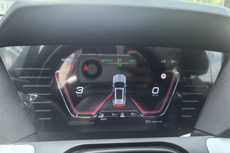 Used BYD Song Pro New Energy 2019 DM 1.5T Four-Wheel Drive Performance Edition Flagship Model Interior 4