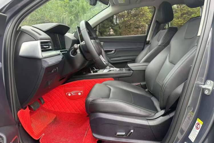 Used BYD Song Pro New Energy 2019 EV High-Power Deluxe Model Interior 4