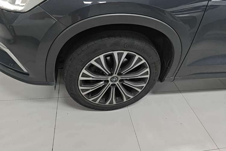 Used BYD Song Pro New Energy 2019 EV High-Power Deluxe Model Left Front Wheel Hub