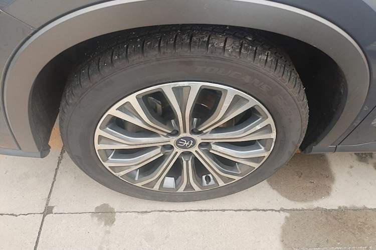 Used BYD Song Pro New Energy 2019 DM 1.5T Four-Wheel Drive Performance Edition Flagship Model Left Front Wheel Hub