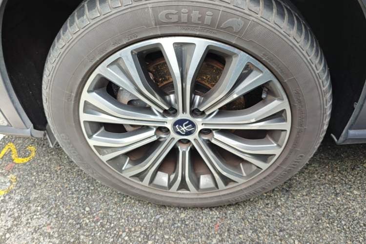 Used BYD Song Pro New Energy 2019 DM 1.5T Four-Wheel Drive Performance Edition Deluxe Model Left Front Wheel Hub