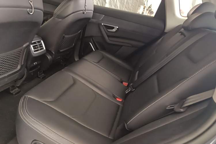 Used BYD Song Pro New Energy 2019 DM 1.5T Four-Wheel Drive Performance Edition Flagship Model Left Rear Seat