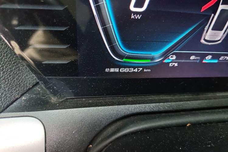 Used BYD Song Pro New Energy 2019 DM 1.5T Four-Wheel Drive Performance Edition Deluxe Model Odometer Close Up