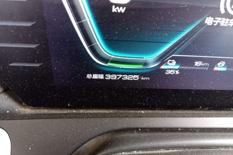 Used BYD Song Pro New Energy 2019 DM 1.5T Four-Wheel Drive Performance Edition Deluxe Model Odometer Close Up