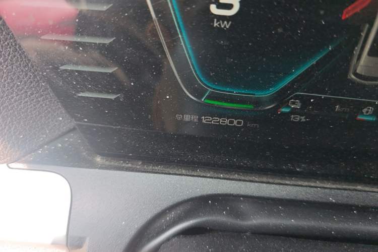 Used BYD Song Pro New Energy 2019 DM 1.5T Four-Wheel Drive Performance Edition Flagship Model Odometer Close Up