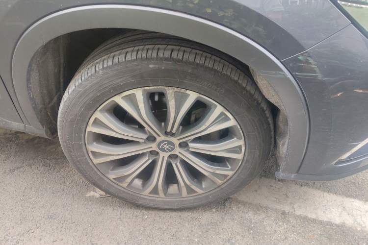 Used BYD Song Pro New Energy 2019 DM 1.5T Four-Wheel Drive Performance Edition Flagship Model Right Front Wheel Hub