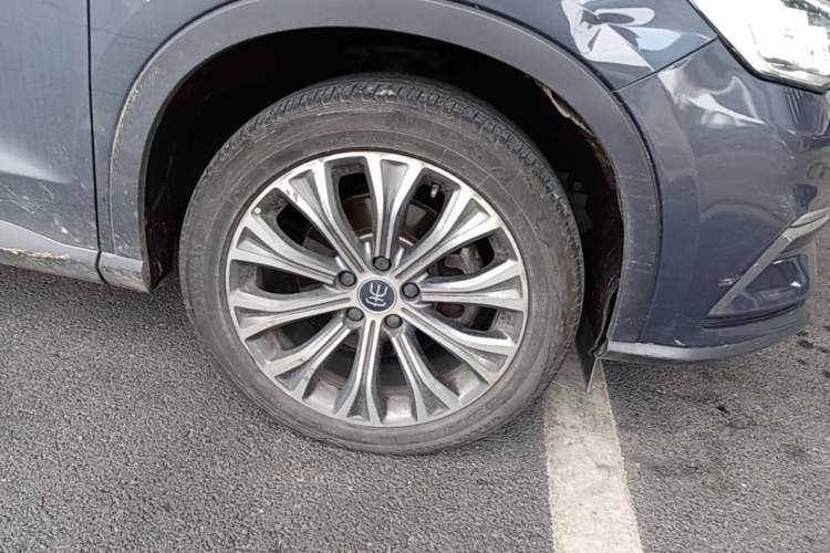Used BYD Song Pro New Energy 2019 DM 1.5T Four-Wheel Drive Performance Edition Deluxe Model Right Front Wheel Hub