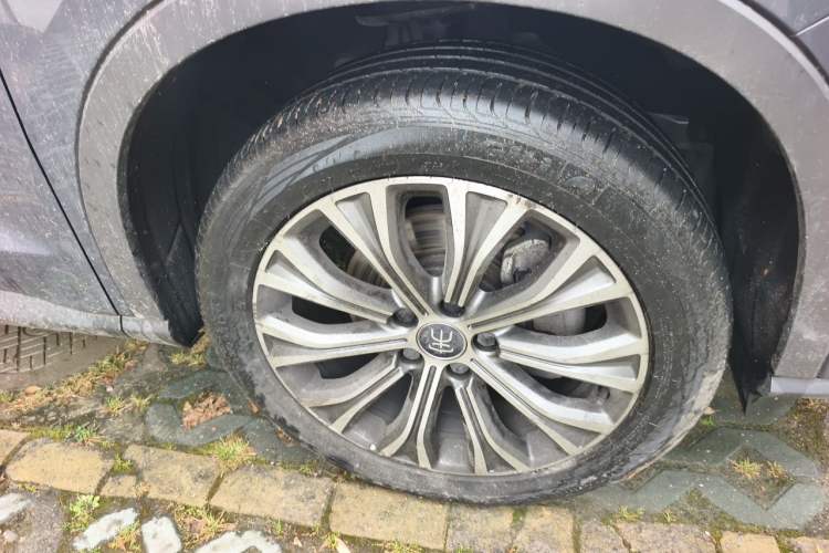 Used BYD Song Pro New Energy 2019 DM 1.5T Four-Wheel Drive Performance Edition Flagship Model Right Front Wheel Hub