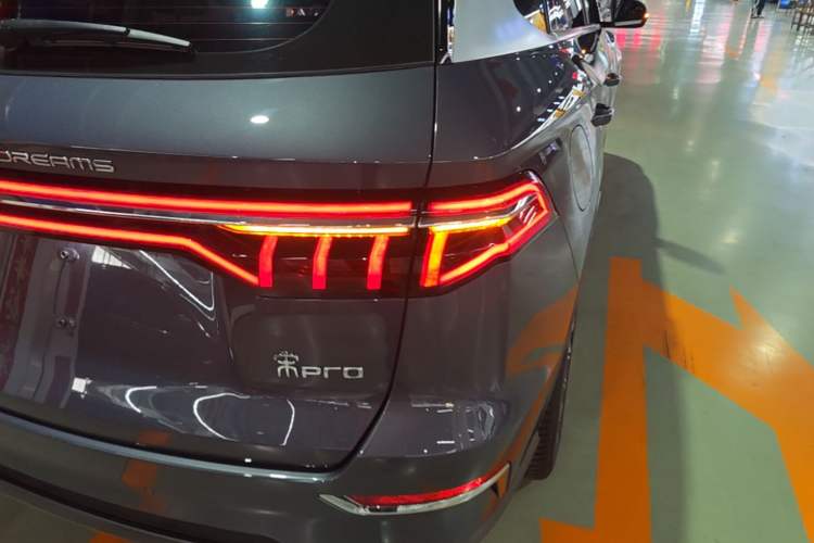 Used BYD Song Pro New Energy 2019 DM 1.5T Four-Wheel Drive Performance Edition Deluxe Model Right Rear Taillight