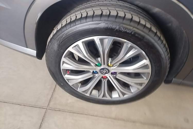 Used BYD Song Pro New Energy 2019 DM 1.5T Four-Wheel Drive Performance Edition Comfort Model Right Rear Wheel Hub