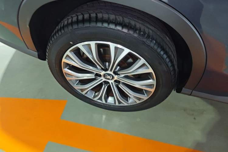 Used BYD Song Pro New Energy 2019 DM 1.5T Four-Wheel Drive Performance Edition Deluxe Model Right Rear Wheel Hub
