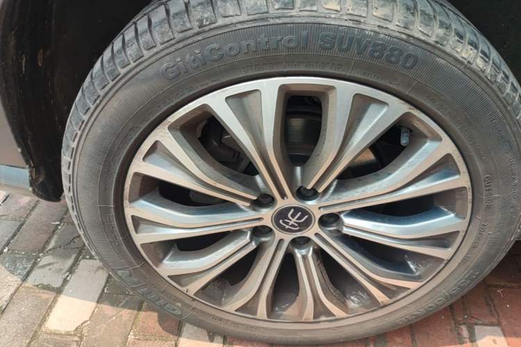 Used BYD Song Pro New Energy 2019 DM 1.5T Four-Wheel Drive Performance Edition Deluxe Model Right Rear Wheel Hub