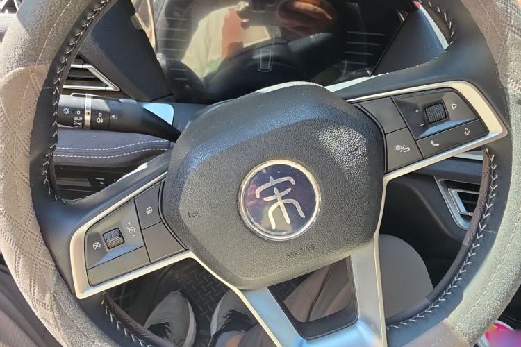 Used BYD Song Pro New Energy 2019 DM 1.5T Four-Wheel Drive Performance Edition Deluxe Model Steering Wheel