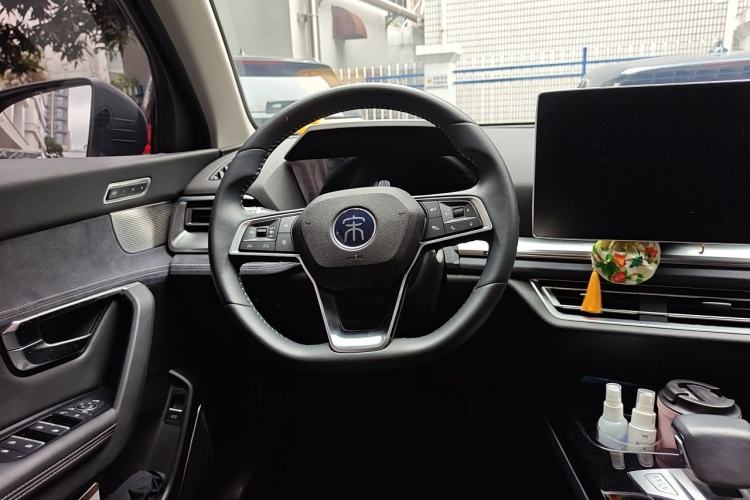Used BYD Song Pro New Energy 2019 DM 1.5T Four-Wheel Drive Performance Edition Flagship Model Steering Wheel