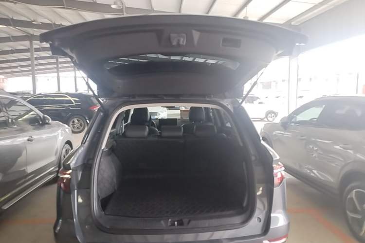 Used BYD Song Pro New Energy 2019 DM 1.5T Four-Wheel Drive Performance Edition Comfort Model Trunk