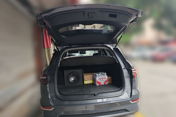 Used BYD Song Pro New Energy 2019 DM 1.5T Four-Wheel Drive Performance Edition Deluxe Model Trunk