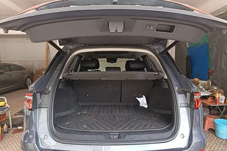 Used BYD Song Pro New Energy 2019 DM 1.5T Four-Wheel Drive Performance Edition Flagship Model Trunk