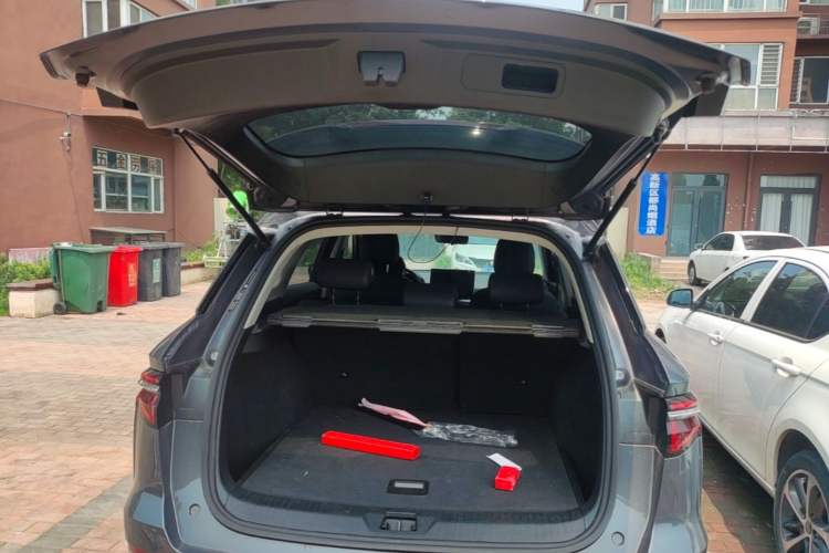 Used BYD Song Pro New Energy 2019 DM 1.5T Four-Wheel Drive Performance Edition Deluxe Model Trunk