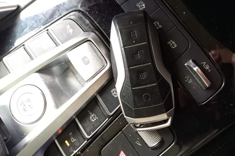 Used BYD Song Pro New Energy 2019 DM 1.5T Four-Wheel Drive Performance Edition Deluxe Model Vehicle Key