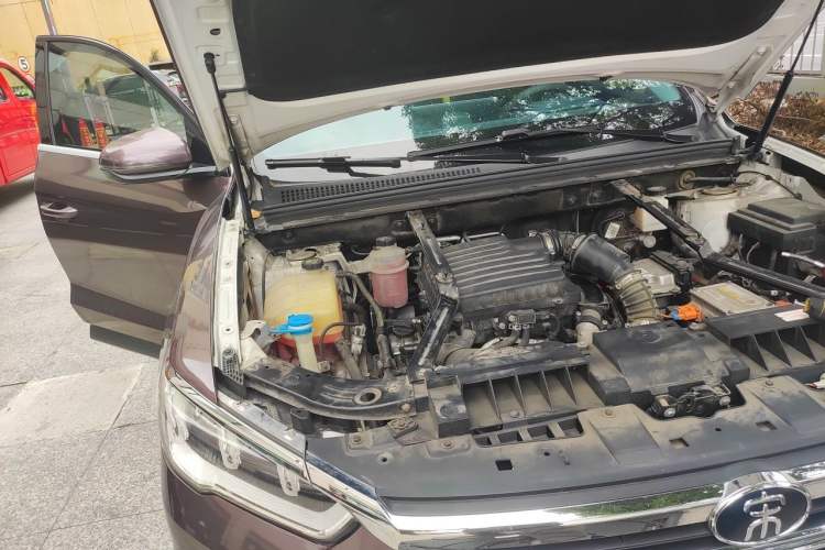 Used BYD Song Pro New Energy 2019 DM 1.5T Four-Wheel Drive Performance Edition Flagship Model Engine Bay Right
